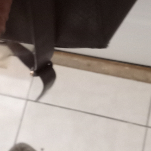 Handbag - Picture 2 of 16